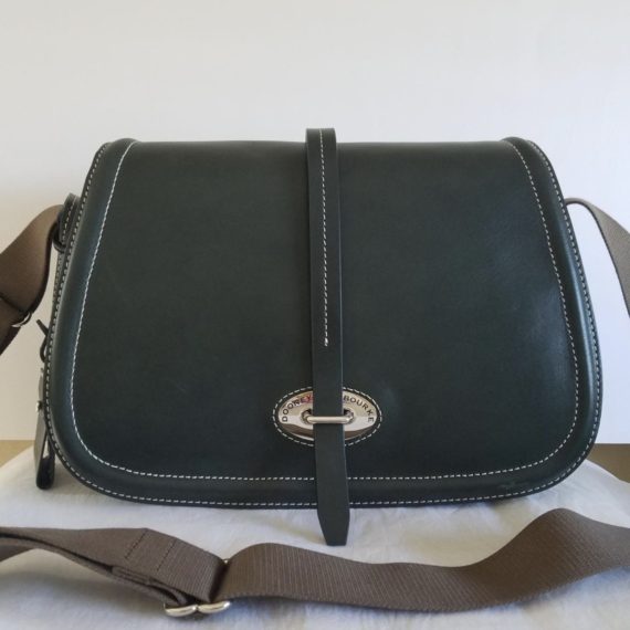 Dooney & Bourke – Show It Off Designer Handbags